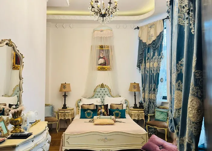 Conacul Coroanei Luxury Boutique 酒店 5*