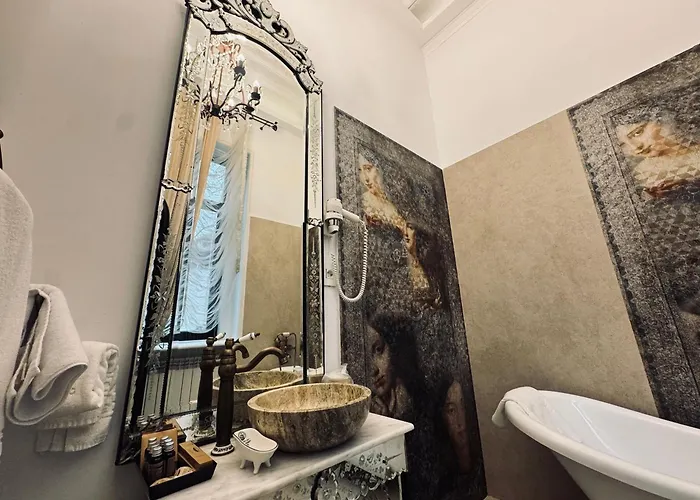 Conacul Coroanei Luxury Boutique فندق