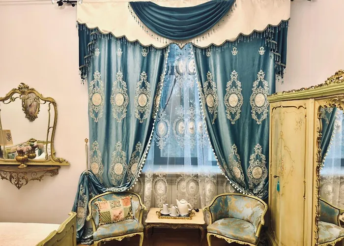 Conacul Coroanei Luxury Boutique فندق 5*