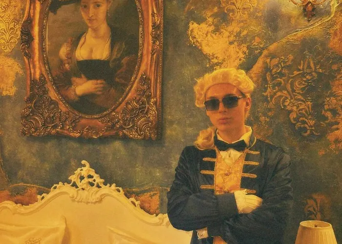 فندق Conacul Coroanei Luxury Boutique بوخارست