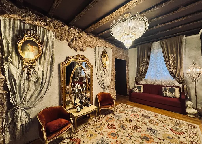 Conacul Coroanei Luxury Boutique 酒店 5*
