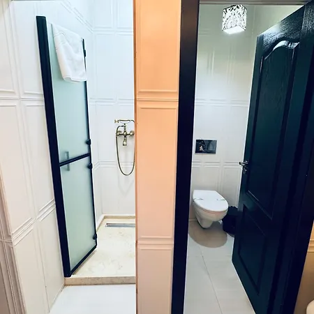 Hotel Conacul Coroanei Luxury Boutique