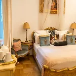 Conacul Coroanei Luxury Boutique 5*