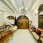 Conacul Coroanei Luxury Boutique Hotel