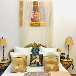 Conacul Coroanei Luxury Boutique 5* Bucarest