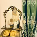 Conacul Coroanei Luxury Boutique Hotel Boekarest