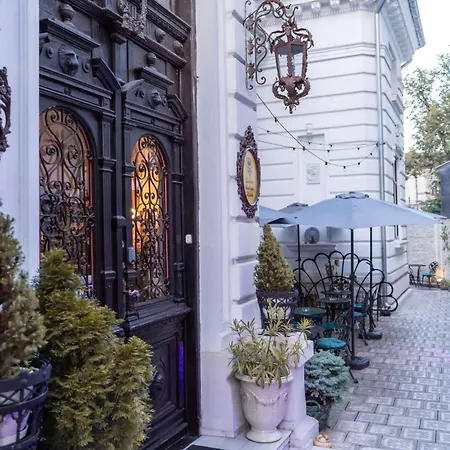 Conacul Coroanei Luxury Boutique Hotel 5*