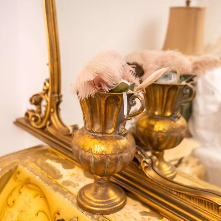 Conacul Coroanei Luxury Boutique Ξενοδοχείο