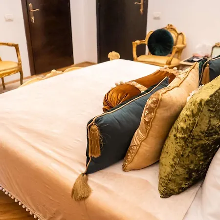 Hotel Conacul Coroanei Luxury Boutique 5*