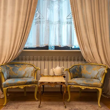 Hotel Conacul Coroanei Luxury Boutique 5*