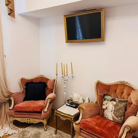 Conacul Coroanei Luxury Boutique Ξενοδοχείο