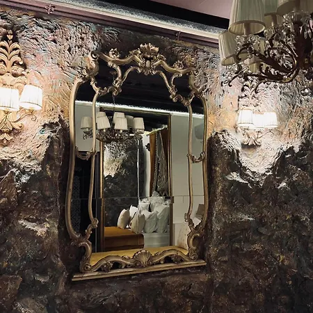 Hotel Conacul Coroanei Luxury Boutique Bukurešť