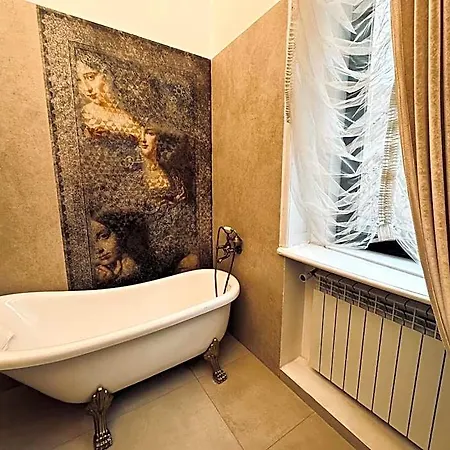 Conacul Coroanei Luxury Boutique Hotell