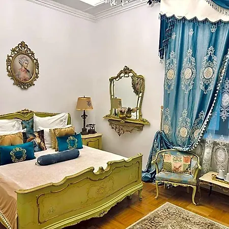 Conacul Coroanei Luxury Boutique Hotell
