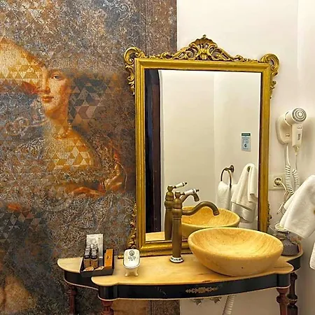 Conacul Coroanei Luxury Boutique ホテル