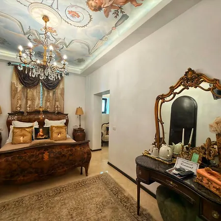 Conacul Coroanei Luxury Boutique ホテル ブカレスト
