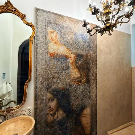Conacul Coroanei Luxury Boutique 5* ブカレスト