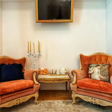Conacul Coroanei Luxury Boutique ホテル