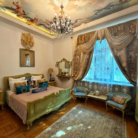 ホテル Conacul Coroanei Luxury Boutique