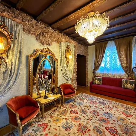 Conacul Coroanei Luxury Boutique ホテル