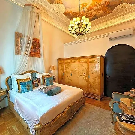 Hotel Conacul Coroanei Luxury Boutique