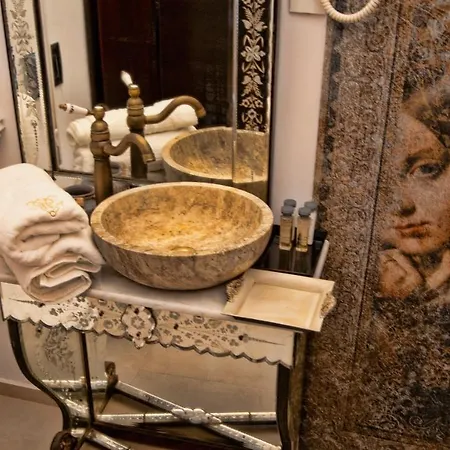 Conacul Coroanei Luxury Boutique 5* Βουκουρέστι