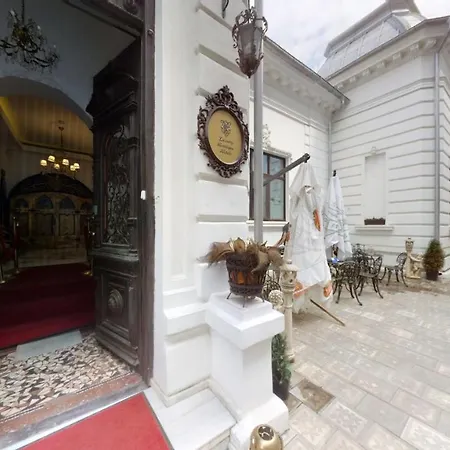 Conacul Coroanei Luxury Boutique Hotel 5*