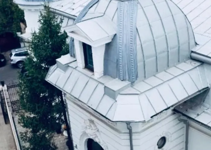 Conacul Coroanei Luxury Boutique 5* Bükreş