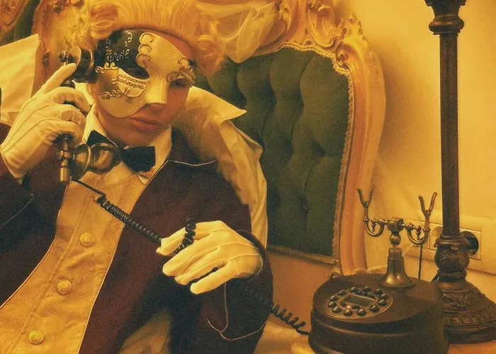 Conacul Coroanei Luxury Boutique