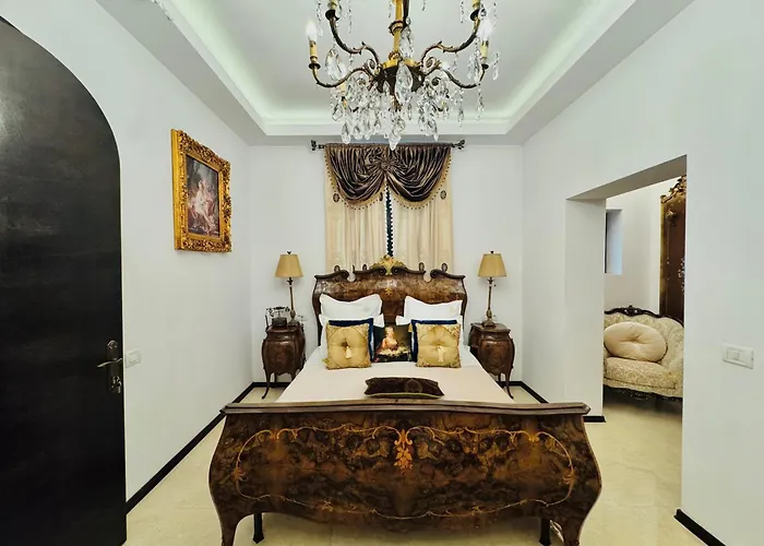 酒店 Conacul Coroanei Luxury Boutique 5*