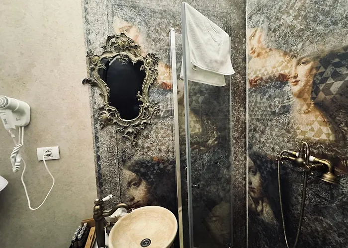 Hotel Conacul Coroanei Luxury Boutique Bucarest