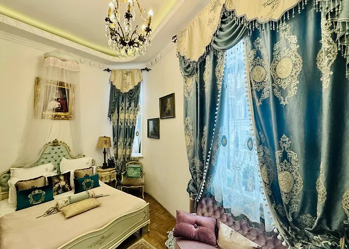 Conacul Coroanei Luxury Boutique 5* 布加勒斯特