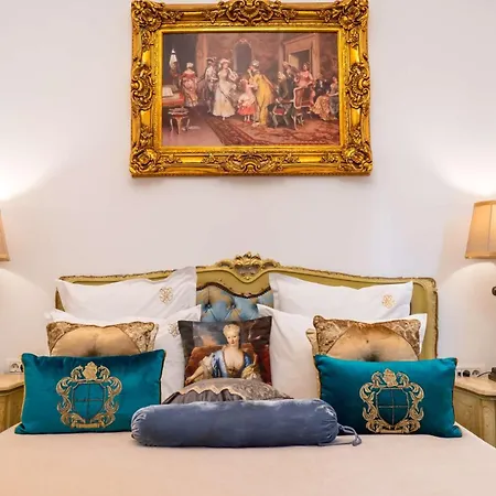 Conacul Coroanei Luxury Boutique 5*