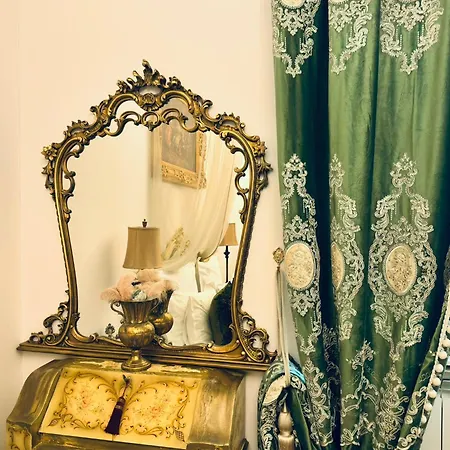 Conacul Coroanei Luxury Boutique ホテル ブカレスト